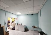 81m² commercial premises for sale in Barcelona, in the area of el Turo de la Peira photo