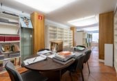 Local comercial en venta con 380m² en Ondarroa, Calle Iturribarri foto