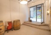 Local comercial en venta con 97m² en Barcelona, en la zona de Barri Gòtic, Ronda del Litoral foto