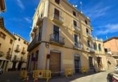 Local comercial en venta con 200m² en Sallent, Carrer Cos foto