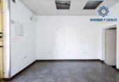 Local comercial en venta con 31m² en Granada, carretera de la sierra foto