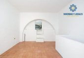 Local comercial en venta con 31m² en Granada, carretera de la sierra foto
