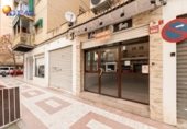45m² cafeteria for sale in Granada, in the area of Los Vergeles, Calle del Pintor Manuel Maldonado photo