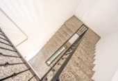 1069m² bâtiment industriel pour vente à Pórtugos, photo