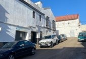 Local comercial en venta con 245m² en Sanlúcar de Barrameda, Calle Cuartel foto