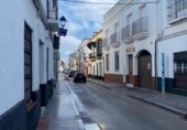 Local comercial en venta con 245m² en Sanlúcar de Barrameda, Calle Cuartel foto