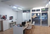 Local comercial en venta con 117m² en el Prat de Llobregat, Avinguda del Canal foto
