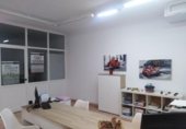 Local comercial en venta con 117m² en el Prat de Llobregat, Avinguda del Canal foto