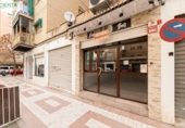 Bar en venta con 50m² en Granada, en la zona de Los Vergeles, Avenida del Emperador Carlos V foto
