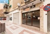 Bar
en venda
amb 50m² a Granada, a la zona de Els Vergels, Calle Andrés Segovia foto