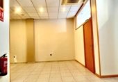 Local comercial en venta con 73m² en Burlada, Plaza de Ezcaba foto