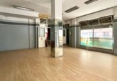Local comercial
en venda
amb 434m² a Elx foto