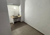 Local comercial en venta con 64m² en Valencia, en la zona de Torrefiel, Calle Alcañíz foto