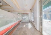 Local comercial en venta con 82m² en Armilla foto