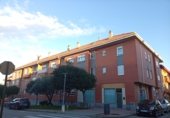 Local comercial
en lloguer
amb 60m² a Arroyo de la Encomienda, a la zona de La Fletxa foto