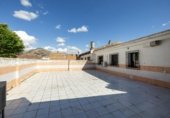 899m² restaurant for sale in Pinos Puente, Vega de granada zona noroeste photo