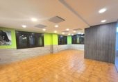 Local comercial en alquiler con 175m² en Santiago de Compostela, en la zona de Aríns, San Marcos foto