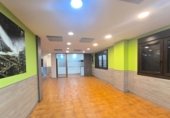 Local comercial en alquiler con 175m² en Santiago de Compostela, en la zona de Aríns, San Marcos foto