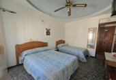 525m² building for sale in Santa Pola, photo