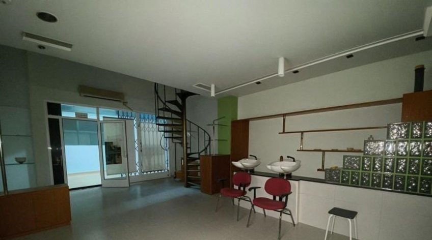 Local comercial