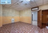 Local comercial en venta con 285m² en Granada, en la zona de Pajaritos, Calle Mirlo foto