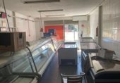 Local comercial en venta con 82m² en Badajoz, en la zona de San Roque, Avenida Antonio Hernández Gil foto