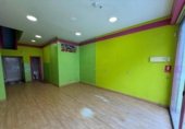 45m² commercial premises for sale in Badajoz, in the area of San Roque, Calle Violeta photo