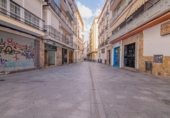 Local comercial
en venda
amb 76m² a Granada, a la zona de Barri de San Jerónimo, Calle Marqués de Falces foto