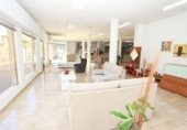 584m² commercial premises for sale in La Unión, Calle Pinar del Río photo