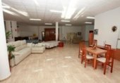584m² commercial premises for sale in La Unión, Calle Pinar del Río photo