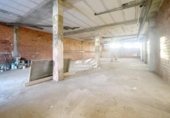 Local comercial en venta con 256m² en Lucena, avenida de joan margarit, 14900 foto