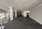 354m² commercial premises for sale in Valencia, in the area of Saint Paul, Calle del Valle de la Ballestera photo