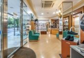 267m² commercial premises for sale in Granada, in the area of San Lázaro, Avenida de la Constitución photo