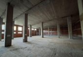 606m² commercial premises for sale in Oviedo, Carretera Manjoya photo