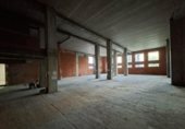 606m² commercial premises for sale in Oviedo, Carretera Manjoya photo