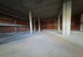 606m² commercial premises for sale in Oviedo, Carretera Manjoya photo