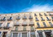 Edificio en venta en Figueras foto