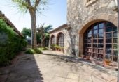 1131m² locaux commerciaux pour vente à Platja d'Aro, Carrer del Roquissar photo