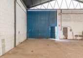 Nave Industrial en venta con 240m² en Jun foto