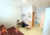 80m² commercial premises for sale in Estepona photo