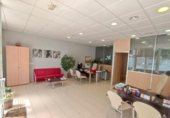 80m² commercial premises for sale in Estepona photo