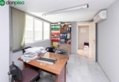 Oficinas en venta con 137m² en Granada foto