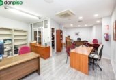 Oficinas en venta con 137m² en Granada foto