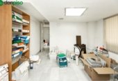 Oficinas en venta con 137m² en Granada foto