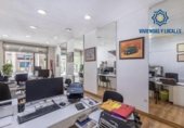 Local comercial en venta con 266m² en Granada, en la zona de La Manigua, Plaza del Campillo foto