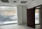 Gimnasio en venta con 254m² en Getafe, Calle Bohime foto