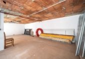 82m² commercial premises for sale in Estepona, Calle Mallorca photo