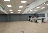 440m² warehouse industrial for sale in Mataró, Carrer Serra i Moret photo