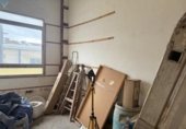 220m² warehouse industrial for sale in Manises, Calle Rosas photo