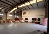 1258m² warehouse industrial for sale in Segovia, Calle del Gremio de los Canteros photo